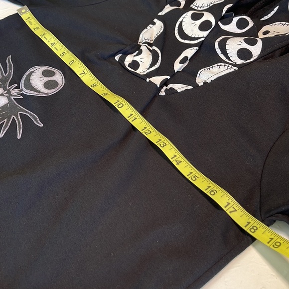 Disney nightmare before Christmas sweatshirt - Picture 7 of 7